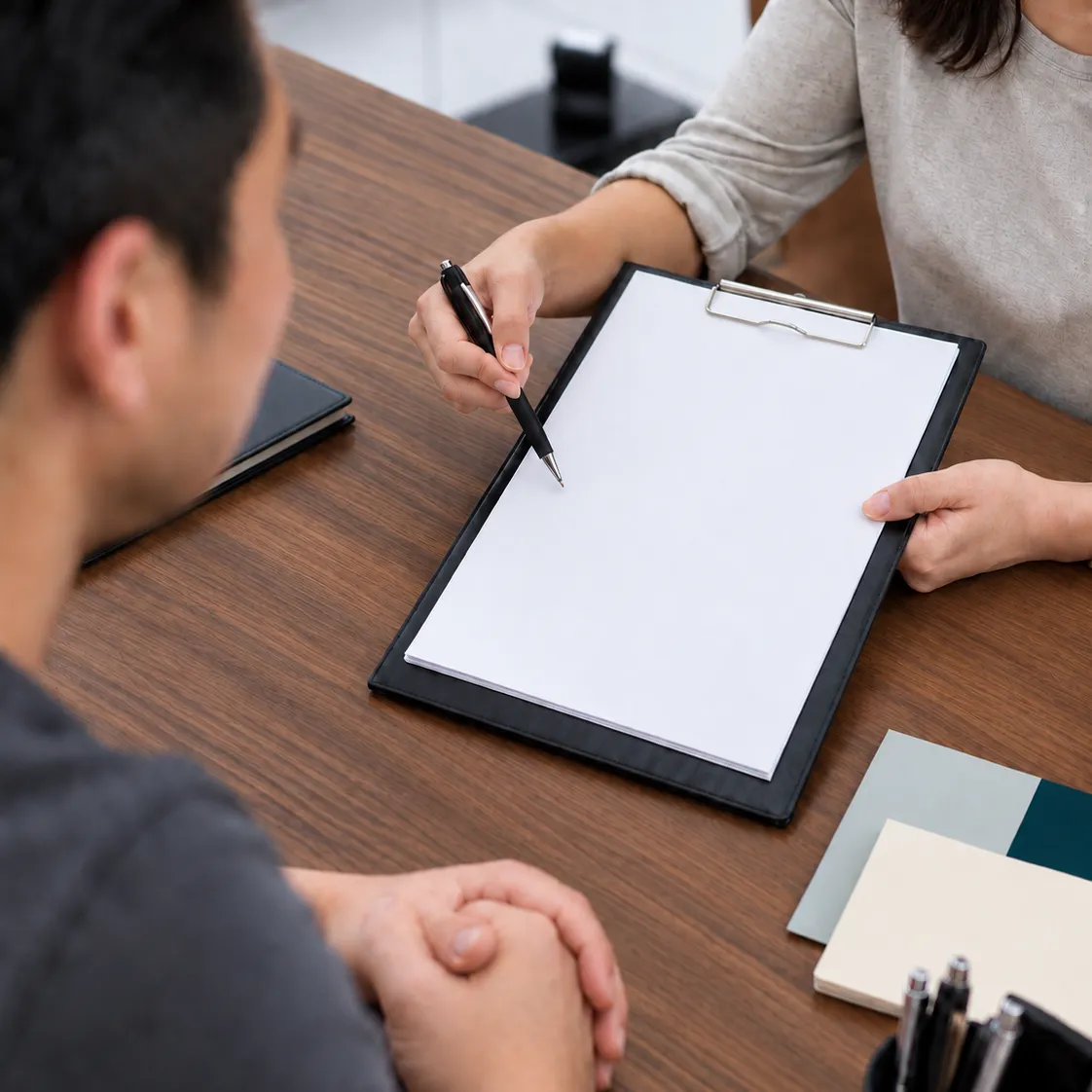 Hỗ trợ chuẩn bị và xử lý hồ sơ hành chính
